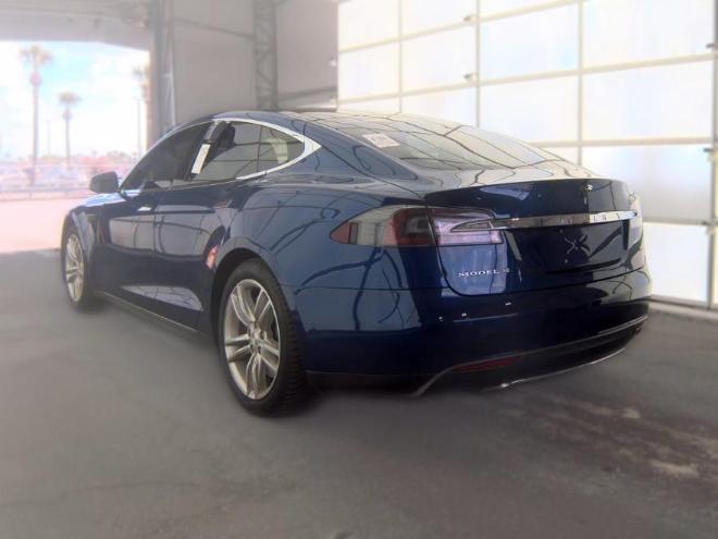 tesla model s 2016 5YJSA1E10GF127467 image tesla model s 2016 5YJSA1E10GF127467 image